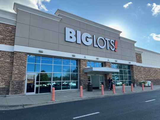 Big Lots annual report shows 13.6% drop in overall sales, 16% decline in furniture