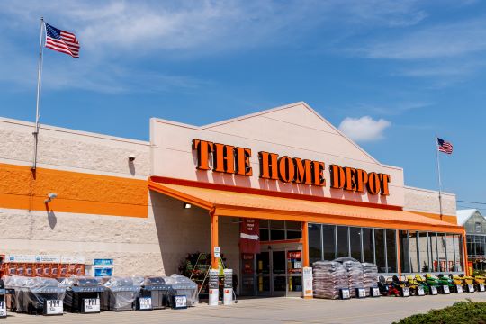 Home Depot reports 2.3% decline in fiscal Q1 sales