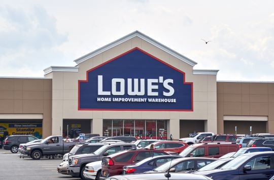 Lowe’s reports 4% drop in Q1 sales